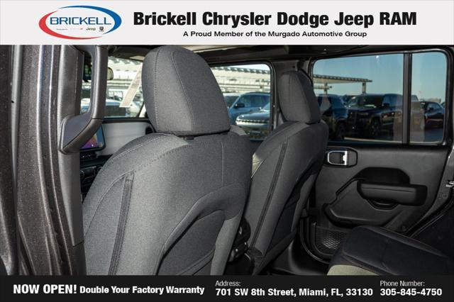 new 2025 Jeep Wrangler car, priced at $40,673