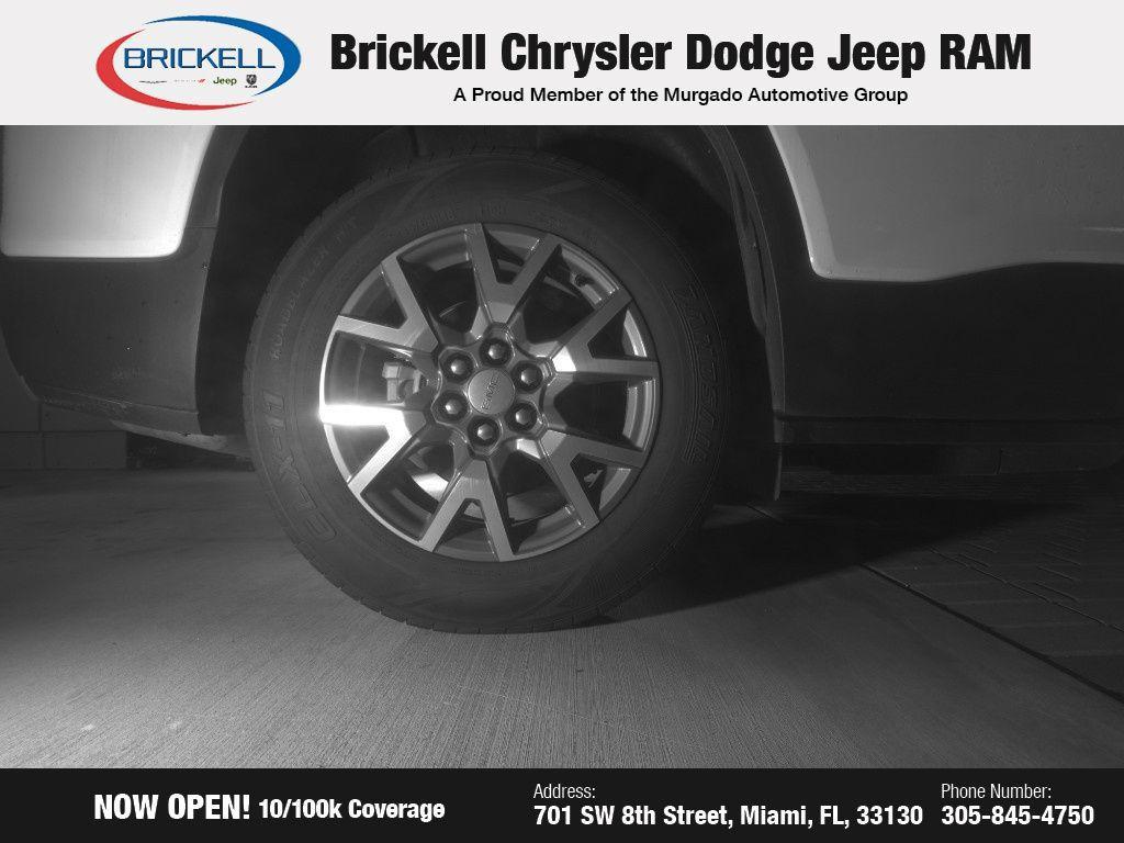 used 2023 GMC Acadia car, priced at $25,306