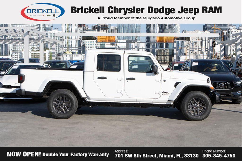 new 2026 Jeep Gladiator car, priced at $42,894