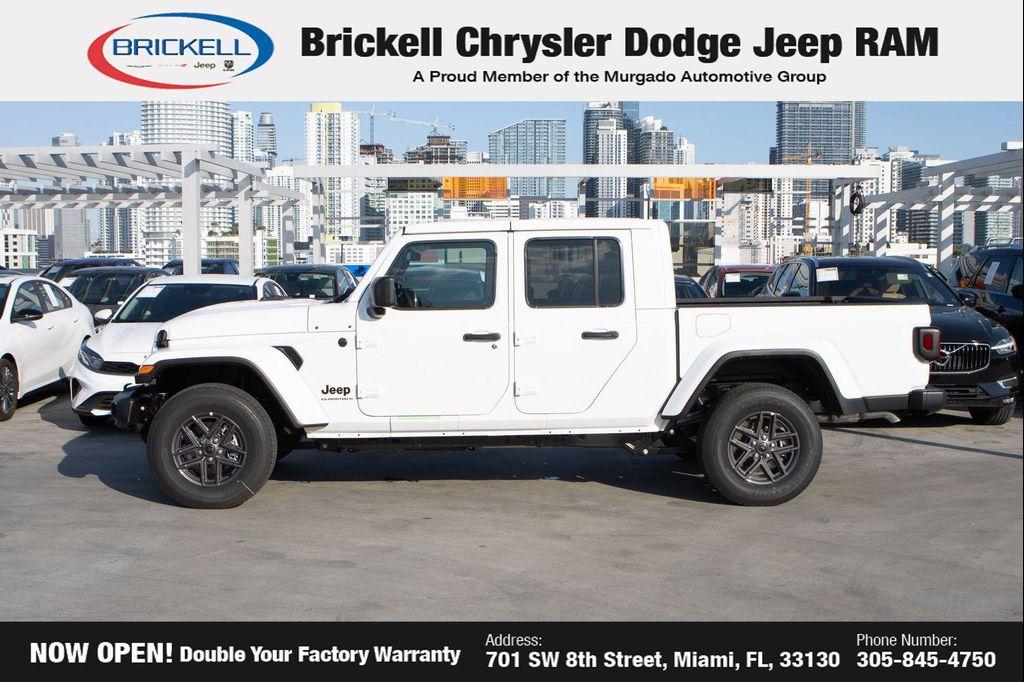 new 2026 Jeep Gladiator car, priced at $42,894