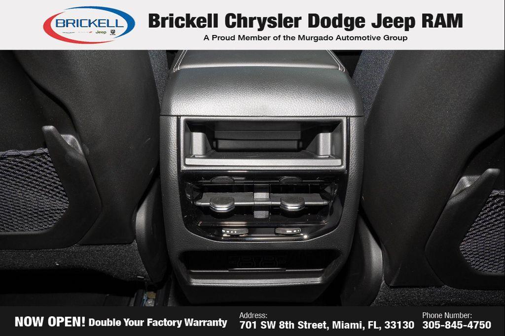 new 2025 Jeep Grand Cherokee car, priced at $32,029