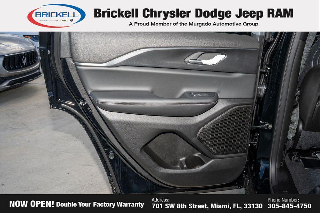 new 2025 Jeep Grand Cherokee car, priced at $32,029