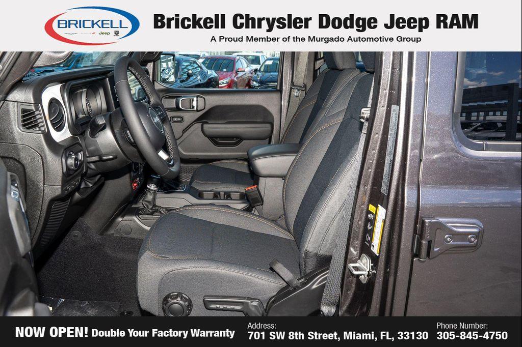 new 2025 Jeep Wrangler car, priced at $45,168