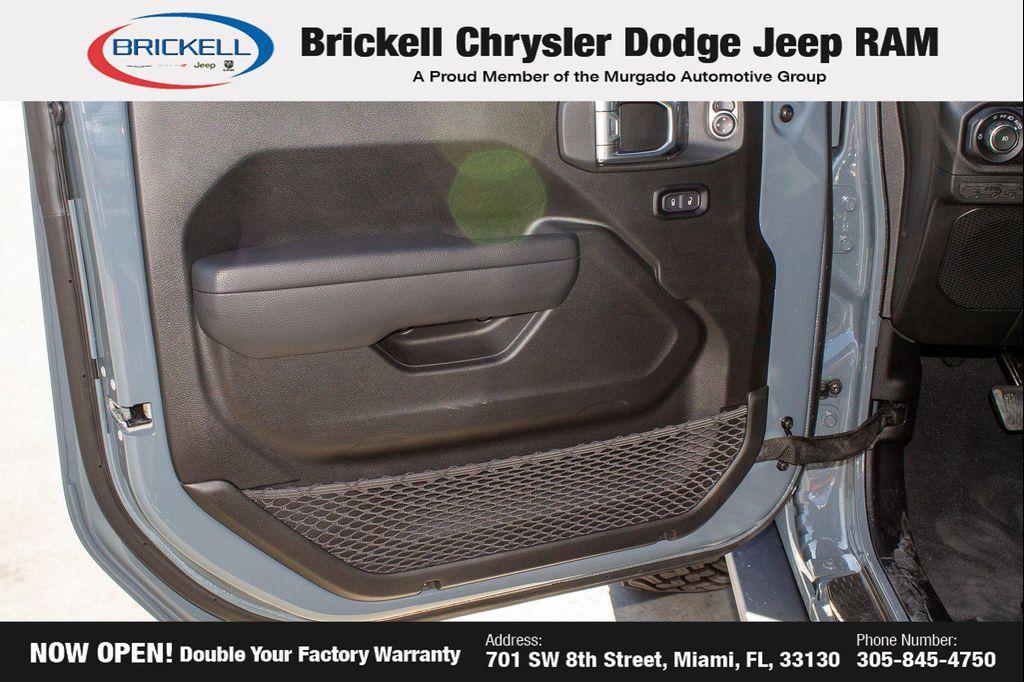 new 2025 Jeep Wrangler car, priced at $45,263
