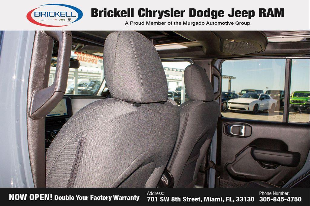 new 2025 Jeep Wrangler car, priced at $45,263