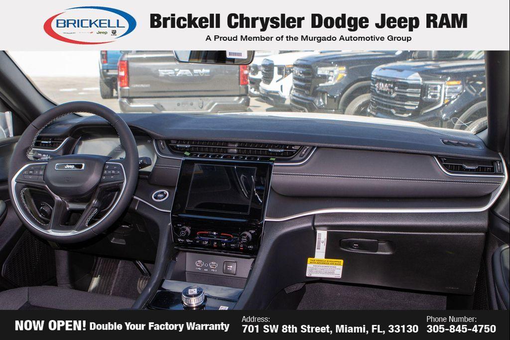 new 2025 Jeep Grand Cherokee car, priced at $36,254