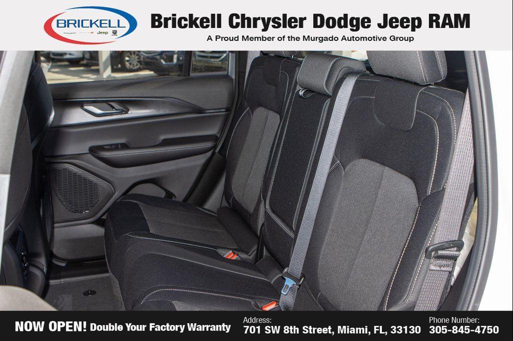 new 2025 Jeep Grand Cherokee car, priced at $36,254