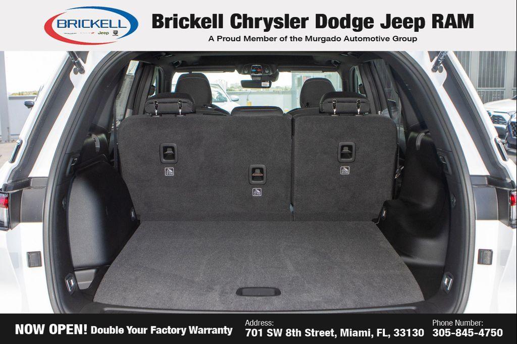 new 2025 Jeep Grand Cherokee car, priced at $36,254