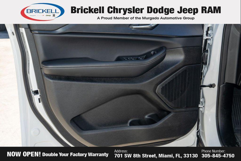 new 2025 Jeep Grand Cherokee car, priced at $31,410