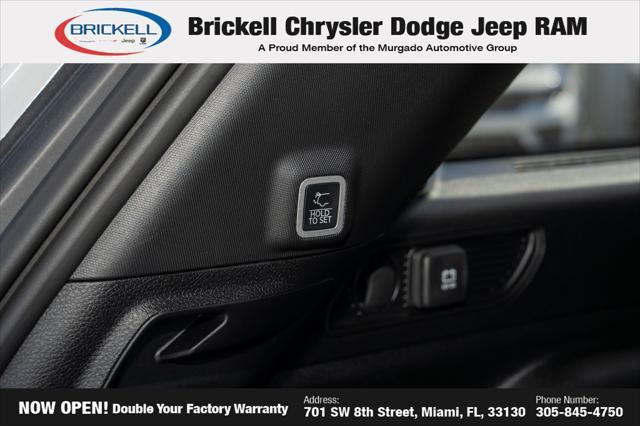 new 2025 Jeep Grand Cherokee car, priced at $28,660