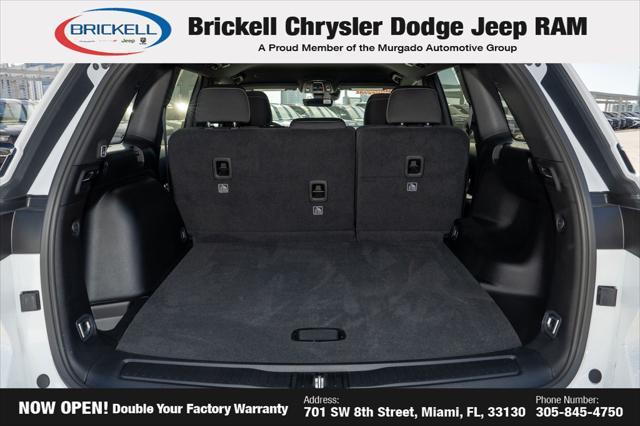 new 2025 Jeep Grand Cherokee car, priced at $28,660