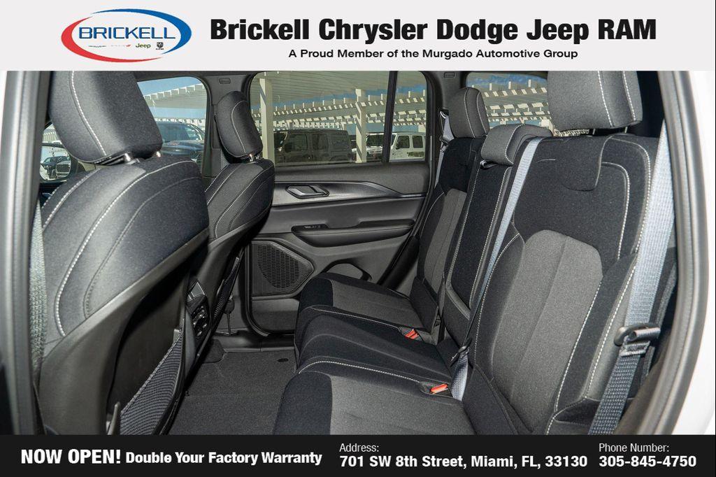 new 2025 Jeep Grand Cherokee car, priced at $31,410