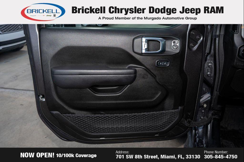 used 2024 Jeep Gladiator car, priced at $38,370