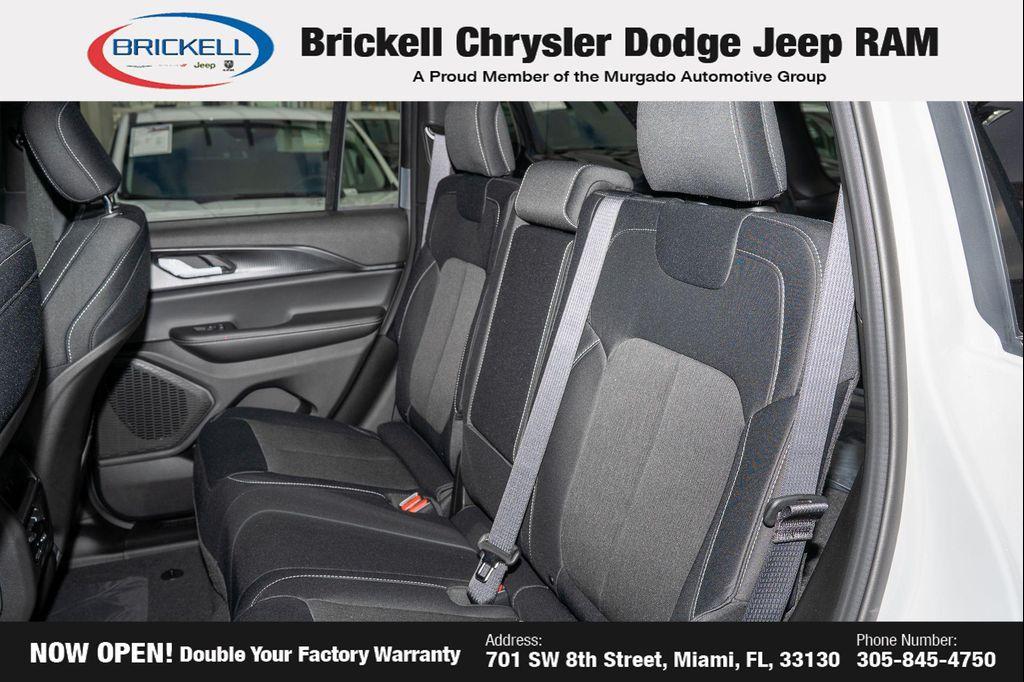 new 2025 Jeep Grand Cherokee car, priced at $35,910