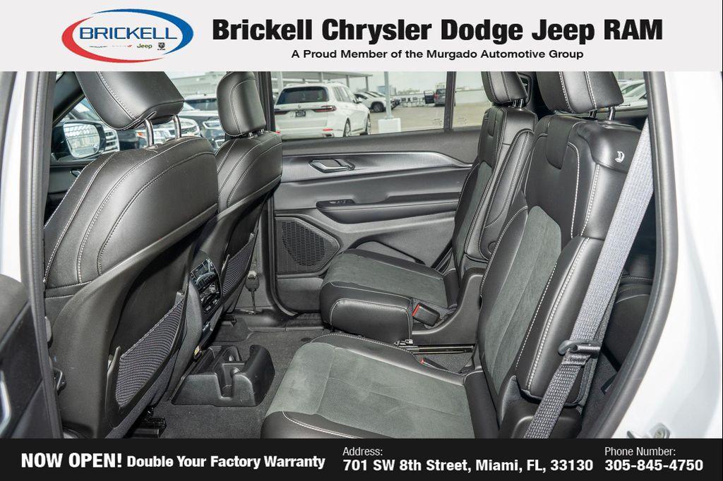 new 2025 Jeep Grand Cherokee L car, priced at $38,077