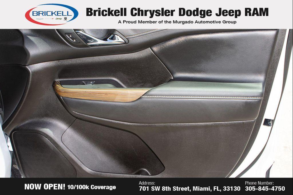 used 2023 GMC Acadia car, priced at $21,025