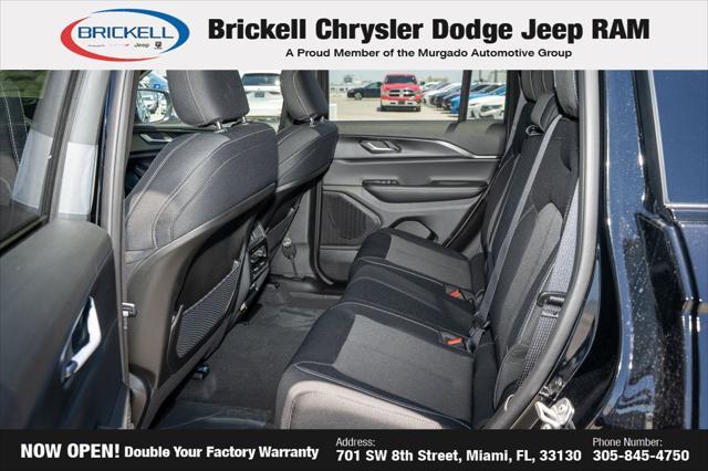 new 2025 Jeep Grand Cherokee car, priced at $35,195