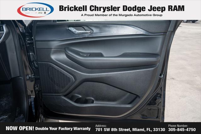 new 2025 Jeep Grand Cherokee L car, priced at $30,692
