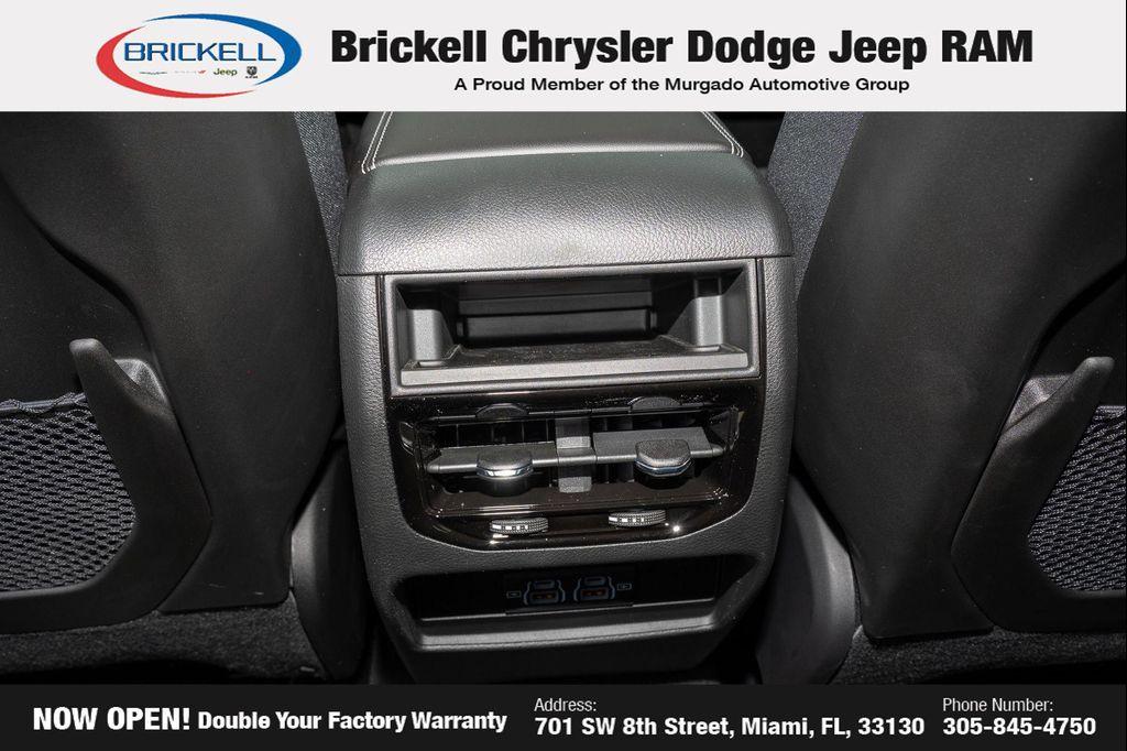 new 2025 Jeep Grand Cherokee car, priced at $36,790