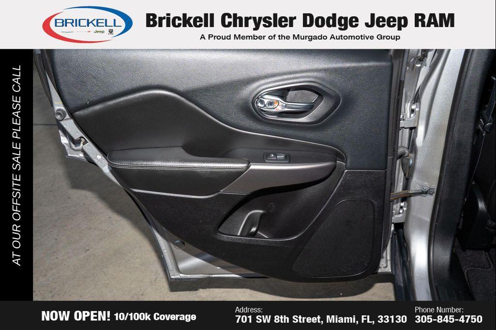 used 2019 Jeep Cherokee car, priced at $15,299