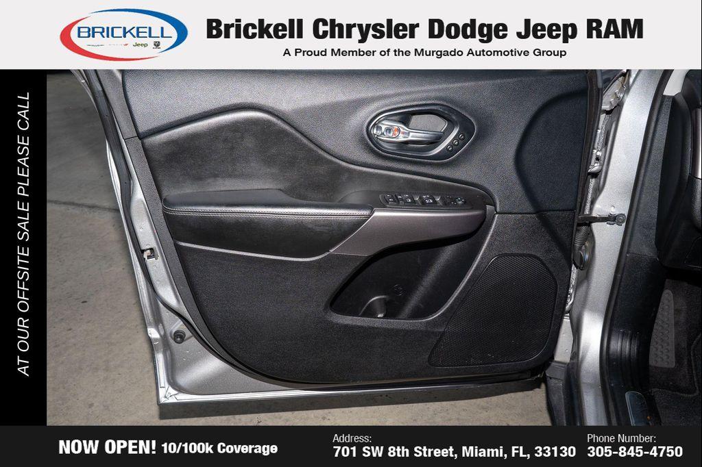 used 2019 Jeep Cherokee car, priced at $15,299