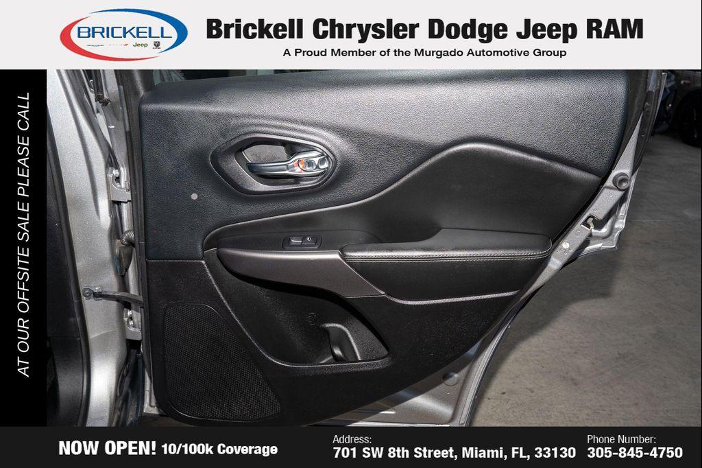 used 2019 Jeep Cherokee car, priced at $15,299