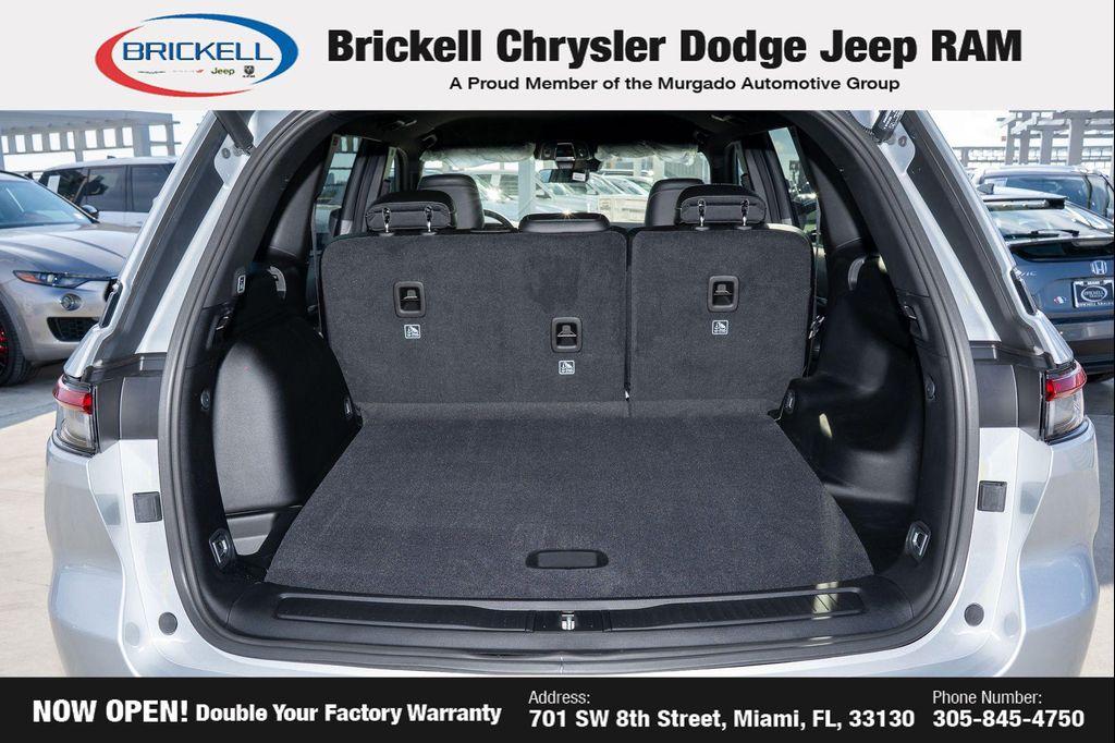 new 2025 Jeep Grand Cherokee car, priced at $35,282