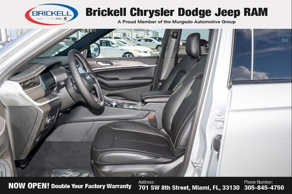 new 2025 Jeep Grand Cherokee car, priced at $35,282
