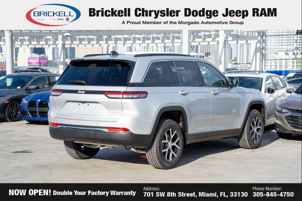 new 2025 Jeep Grand Cherokee car, priced at $35,282