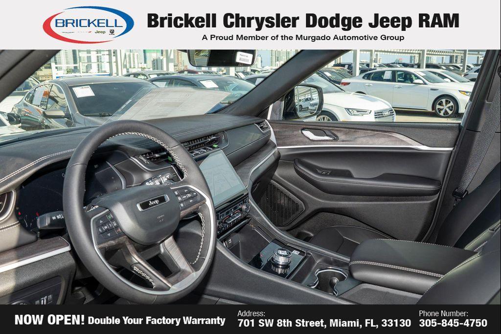 new 2025 Jeep Grand Cherokee car, priced at $35,282