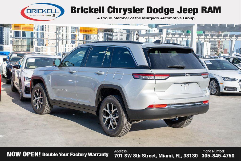 new 2025 Jeep Grand Cherokee car, priced at $35,282