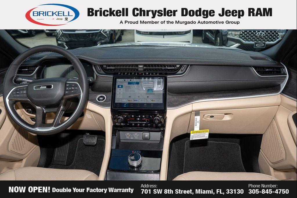 new 2025 Jeep Grand Cherokee car, priced at $46,505