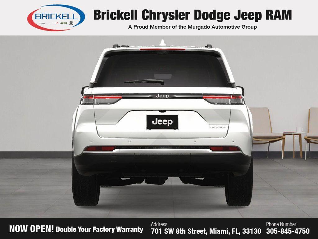 new 2025 Jeep Grand Cherokee car, priced at $42,005