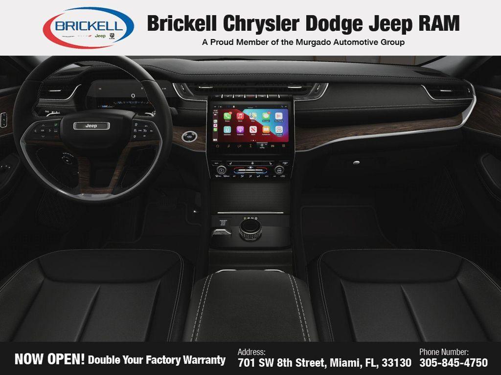 new 2025 Jeep Grand Cherokee car, priced at $38,992