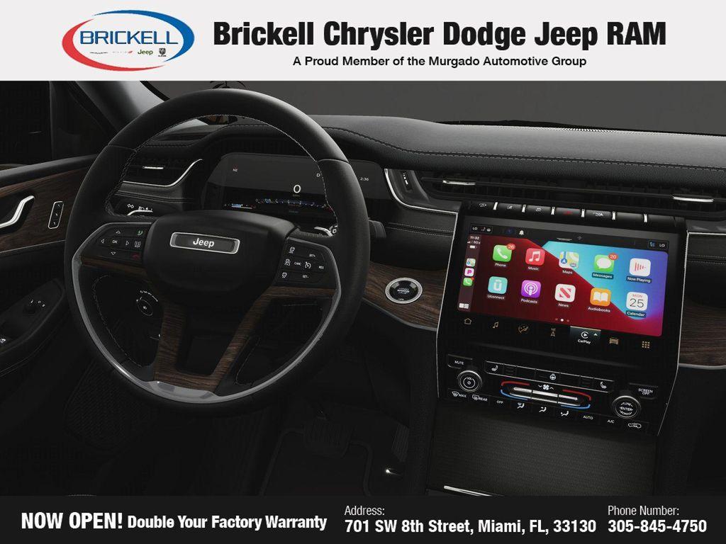 new 2025 Jeep Grand Cherokee car, priced at $38,992