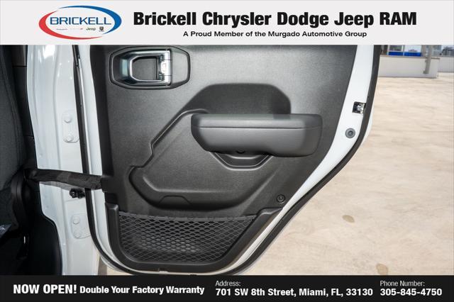 new 2025 Jeep Gladiator car, priced at $40,970