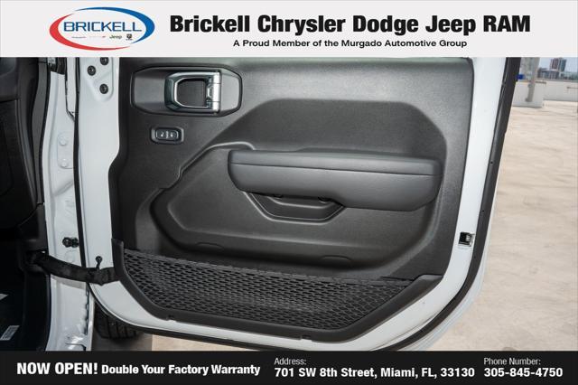new 2025 Jeep Gladiator car, priced at $40,970
