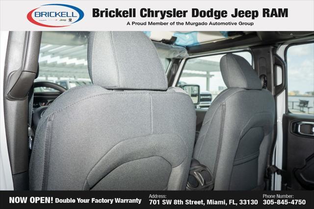 new 2025 Jeep Gladiator car, priced at $40,970