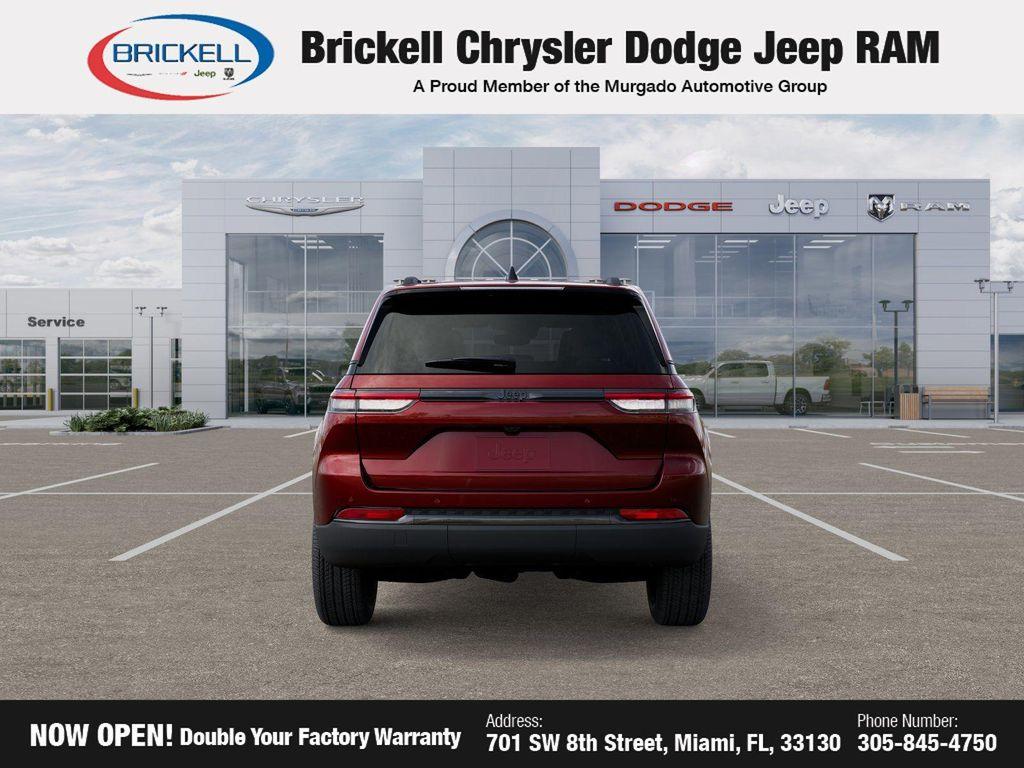 new 2025 Jeep Grand Cherokee car, priced at $40,228