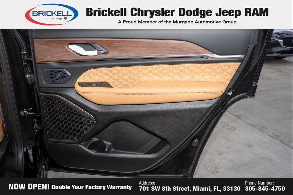 new 2025 Jeep Grand Cherokee L car, priced at $55,085