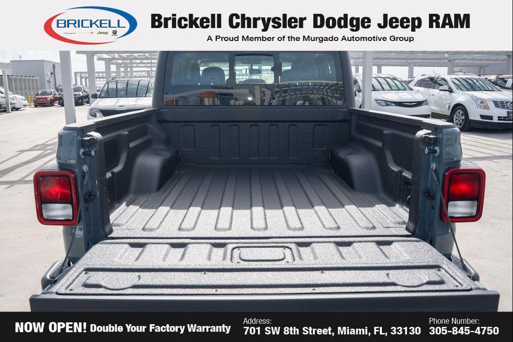 new 2025 Jeep Gladiator car, priced at $41,506