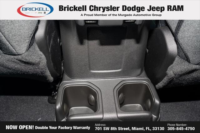new 2025 Jeep Gladiator car, priced at $43,006