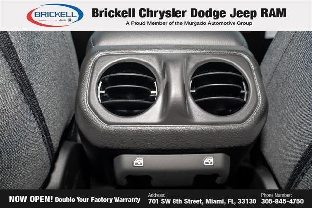 new 2025 Jeep Gladiator car, priced at $43,006