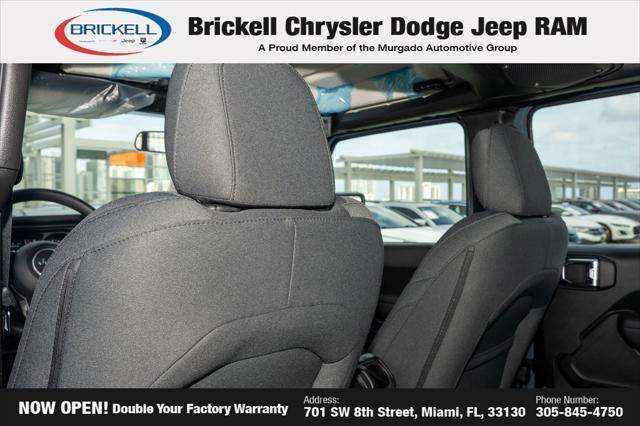 new 2025 Jeep Gladiator car, priced at $43,006