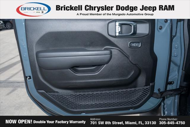 new 2025 Jeep Gladiator car, priced at $43,006