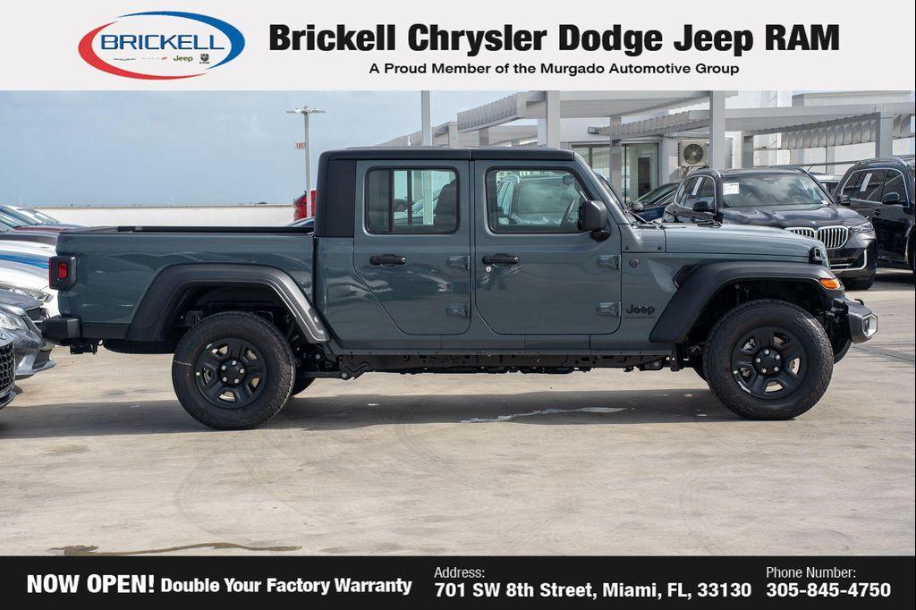 new 2025 Jeep Gladiator car, priced at $41,506