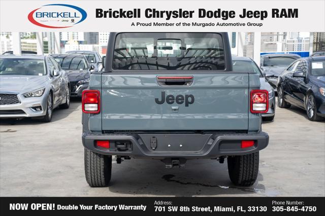 new 2025 Jeep Gladiator car, priced at $43,006