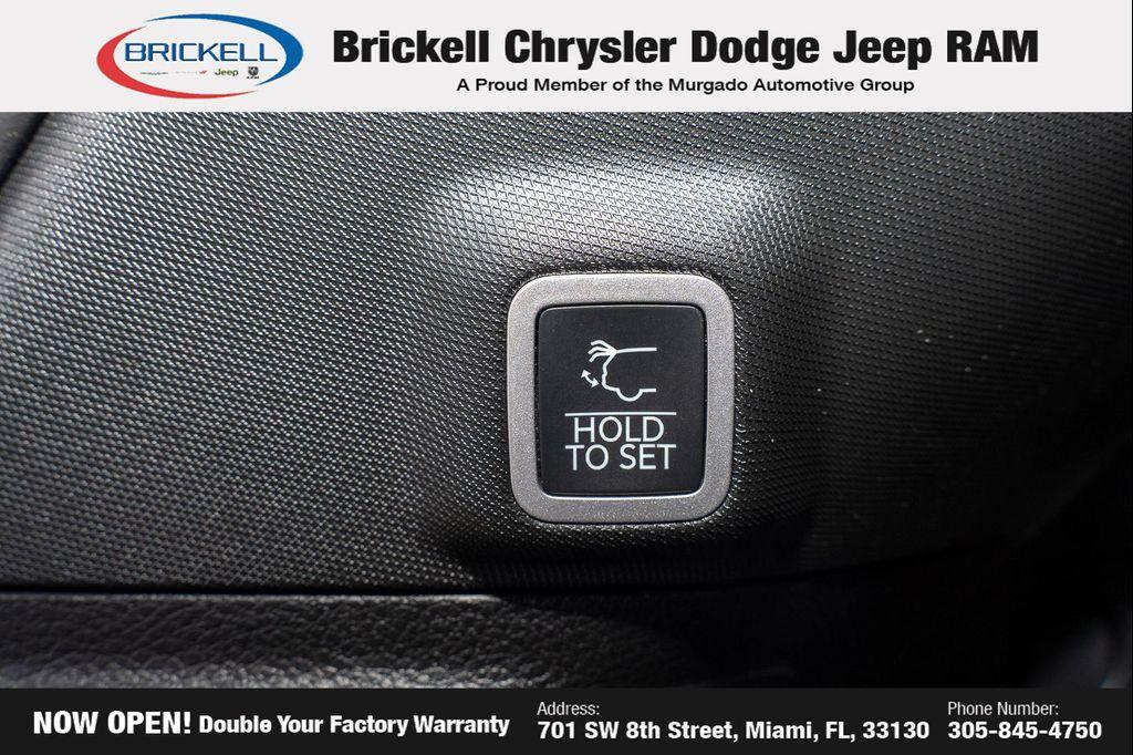 new 2025 Jeep Grand Cherokee car, priced at $42,095