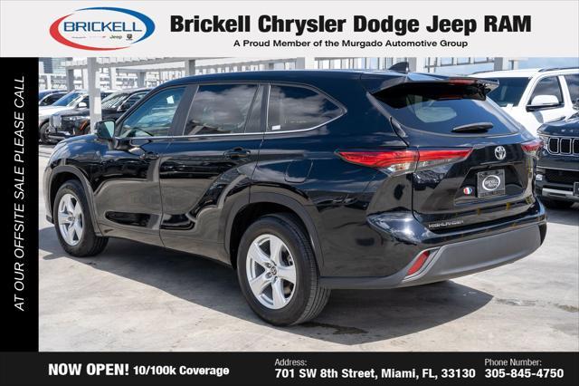 used 2023 Toyota Highlander car, priced at $27,099