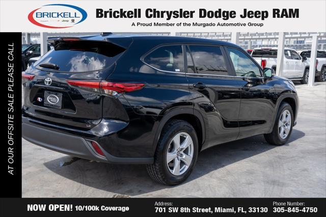 used 2023 Toyota Highlander car, priced at $27,099